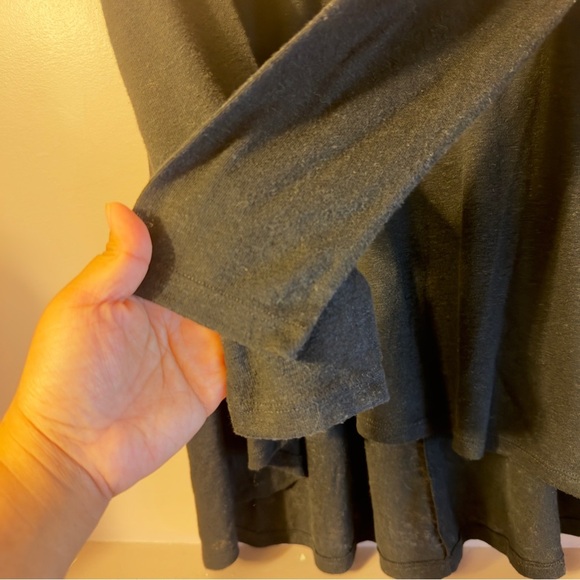 Torrid High and Low 3/4 Sleeve Top Black Women Size 1X - Picture 4 of 8